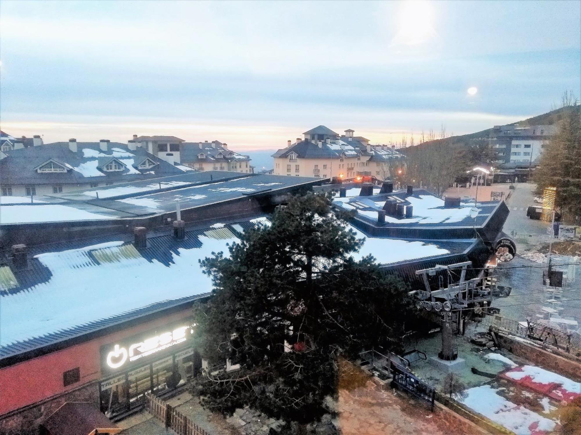 Ski Plaza Sierra Nevada & Zona Baja Pokoj fotografie